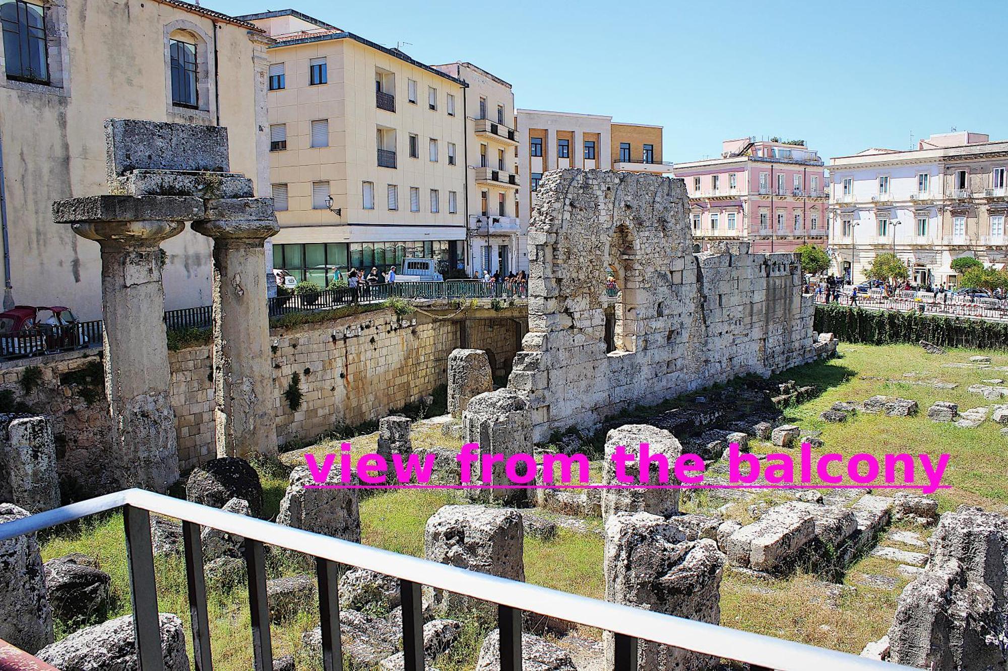 Apollonion Hh Above Apollo'S Temple Ortygia Syracuse Exterior foto